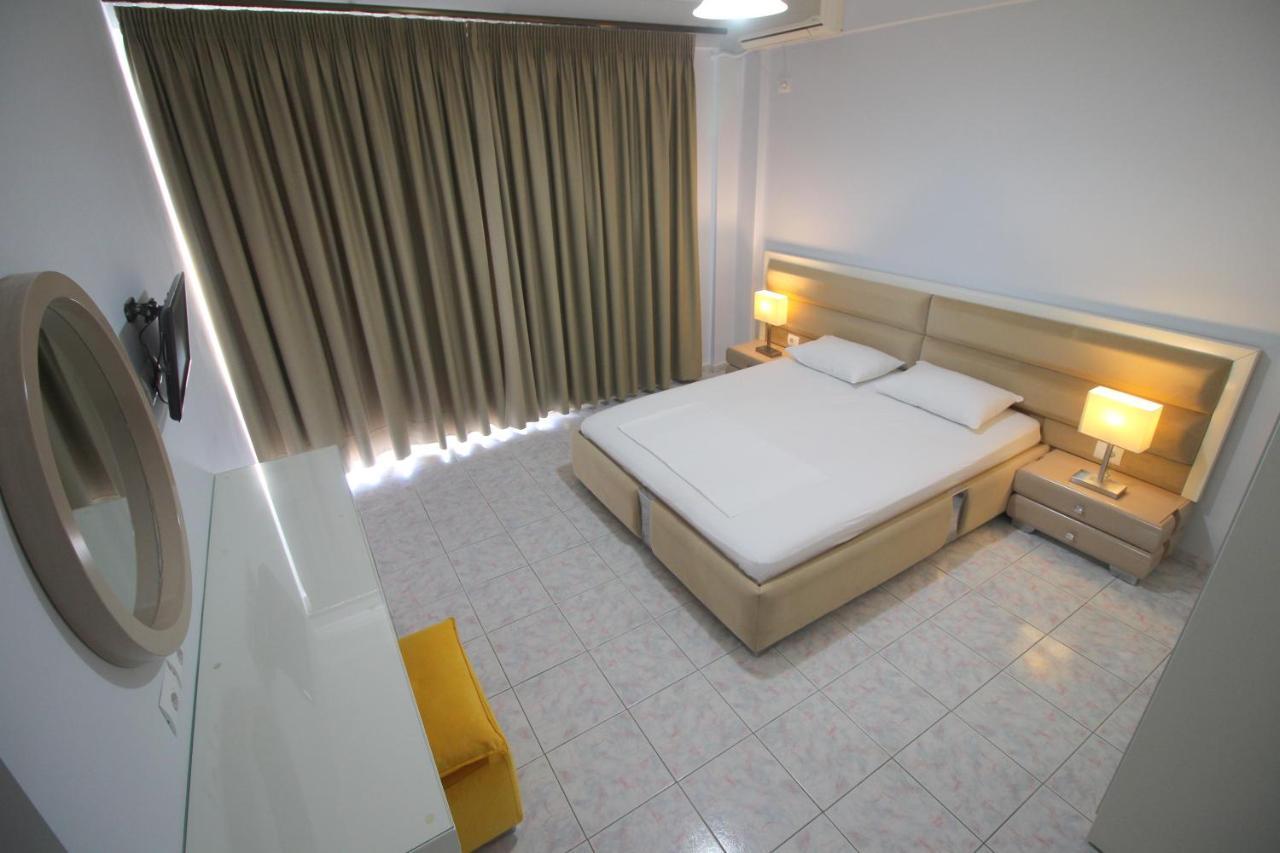 Murati Suites Sarande Exterior photo