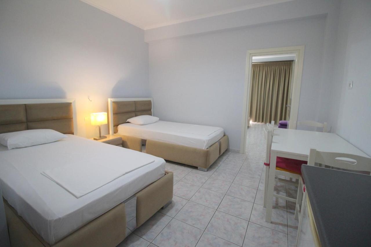 Murati Suites Sarande Exterior photo