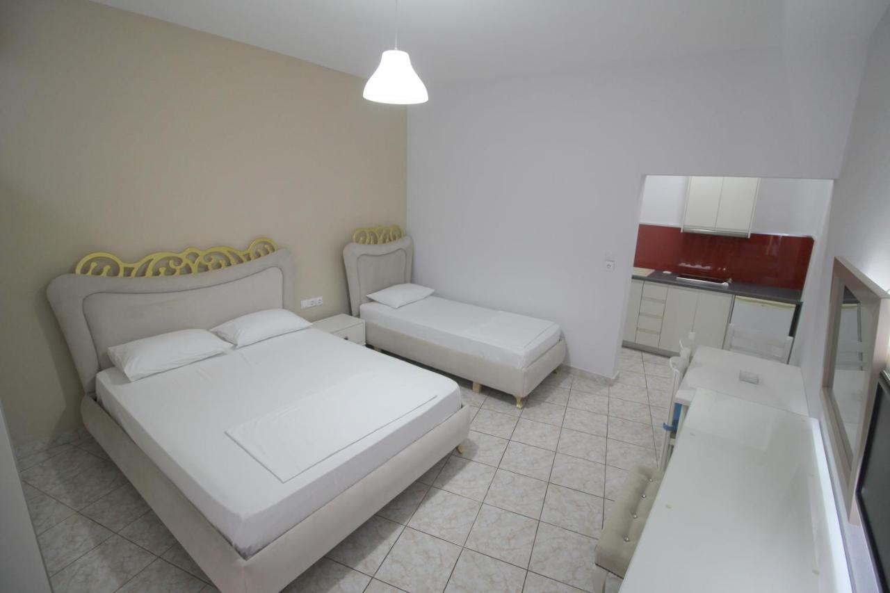 Murati Suites Sarande Exterior photo